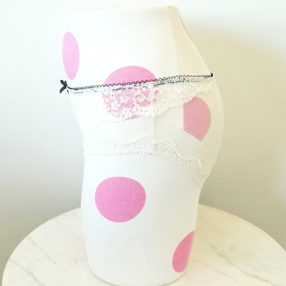 Victoria's Secret Vintage Dream Angels Lace Bikini Panty Low Rise NWT Sheer Mesh - Picture 4 of 14